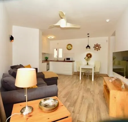 Marisol Beautiful With Oceanview דירה *