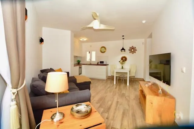 Marisol Beautiful With Oceanview Apartment *